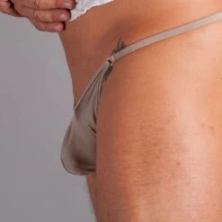 Men String Tanga - Toffee -Bikini Verfuehrung Geschaft men string tanga toffee 3 1280x1280